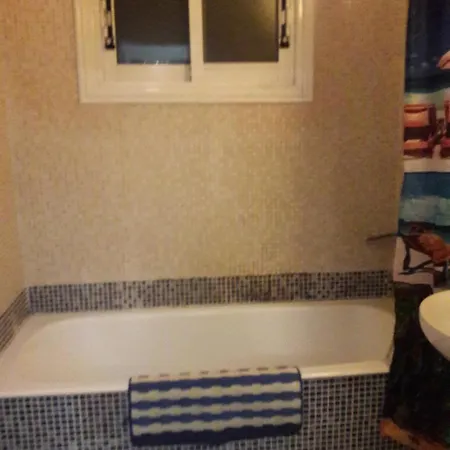 شقة One Bedroom لارنكا